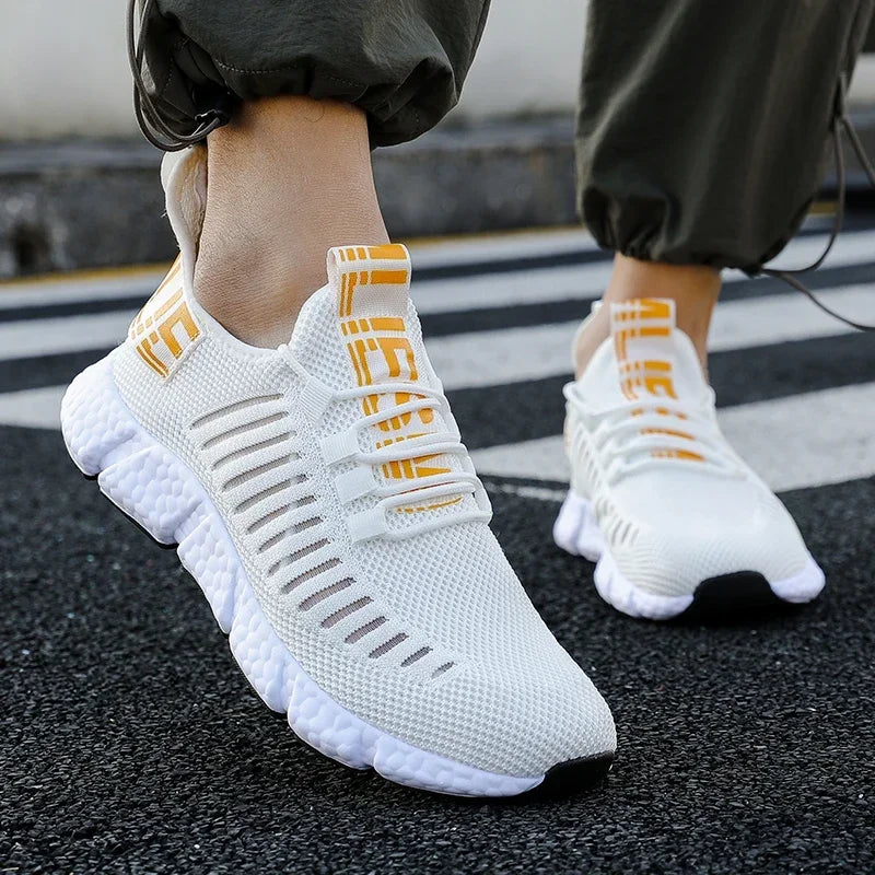Summer Men Sneakers Lightweight Breathable Mesh Outdoor Casual Shoes Fashionable Tennis Training Shoes Men'S Shoes Free Shipping
