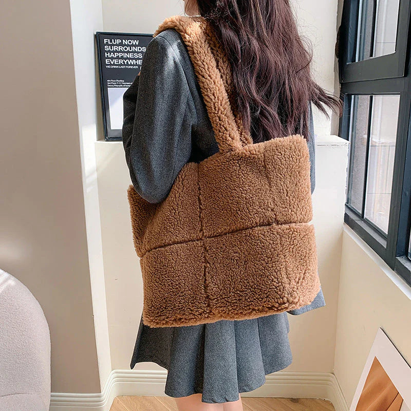 Women'S Designer Luxury Plush Bag Winter Fashion Cute Tote Handbags Large Capacity Portable Single Shoulder Furry Bags