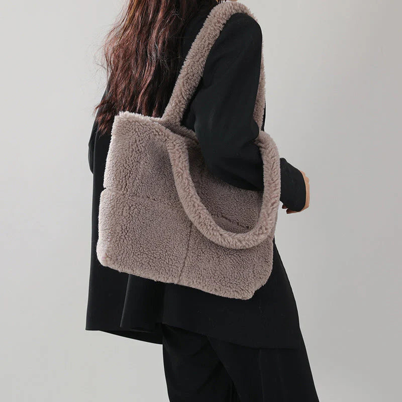Women'S Designer Luxury Plush Bag Winter Fashion Cute Tote Handbags Large Capacity Portable Single Shoulder Furry Bags